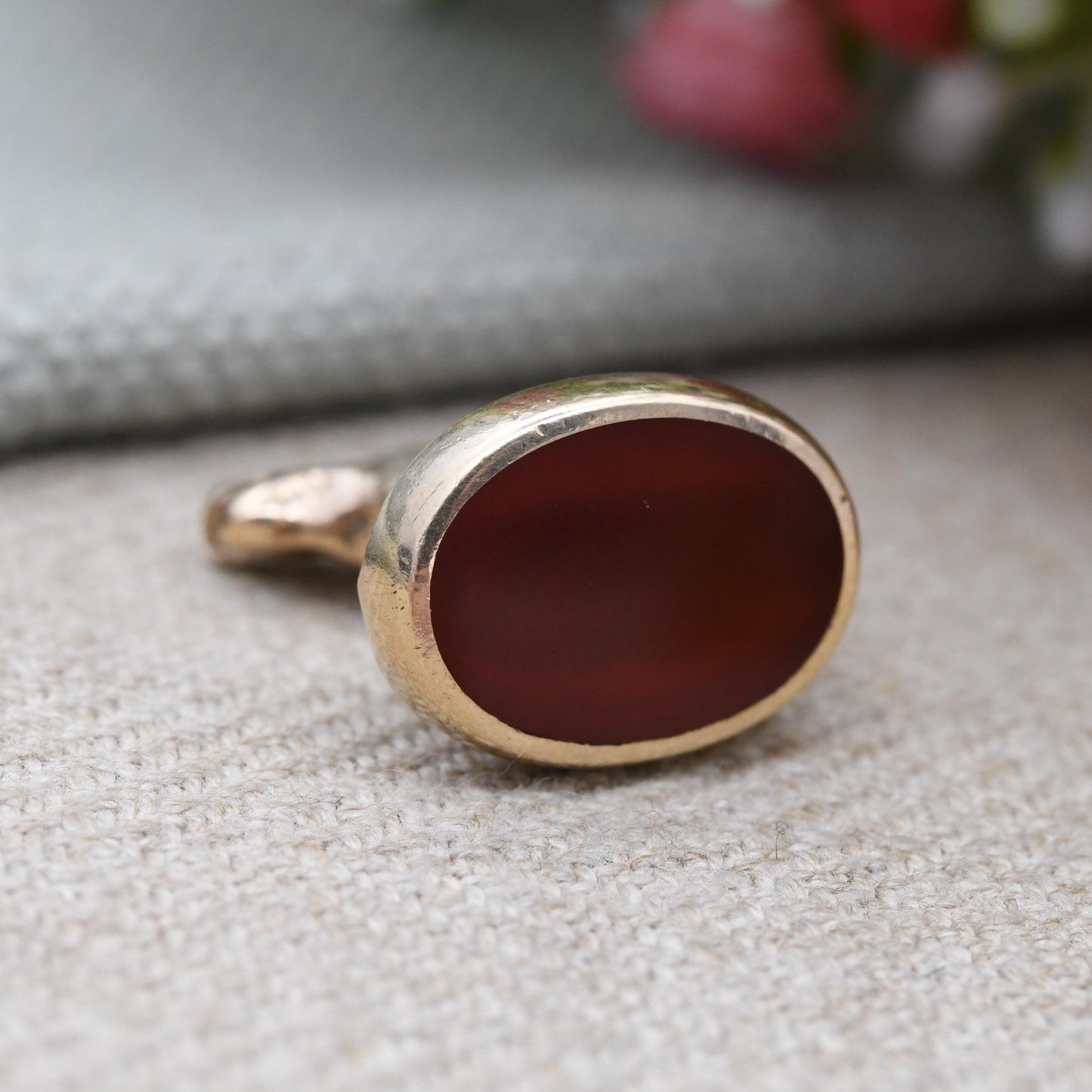 Vintage 9ct Gold Fob Pendant Horse Head with Carnelian c. 1950s - Gemstone Watch Fob Pendant | Antique Style | Chess Knight Charm Jewellery