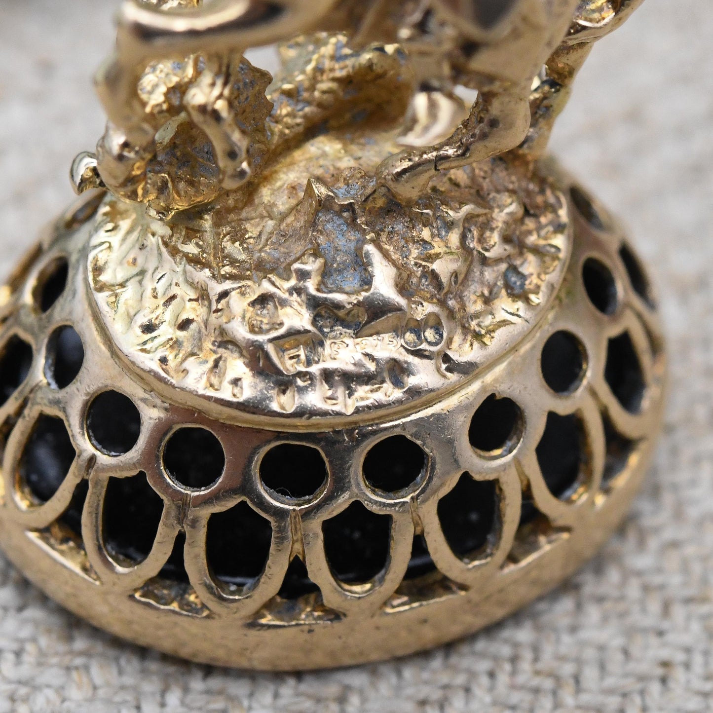 Vintage 9ct Gold Watch Fob Pendant St George and the Dragon 1973 by Fred Manshaw - Large Detailed Gold Charm Antique Style Black Carved Seal