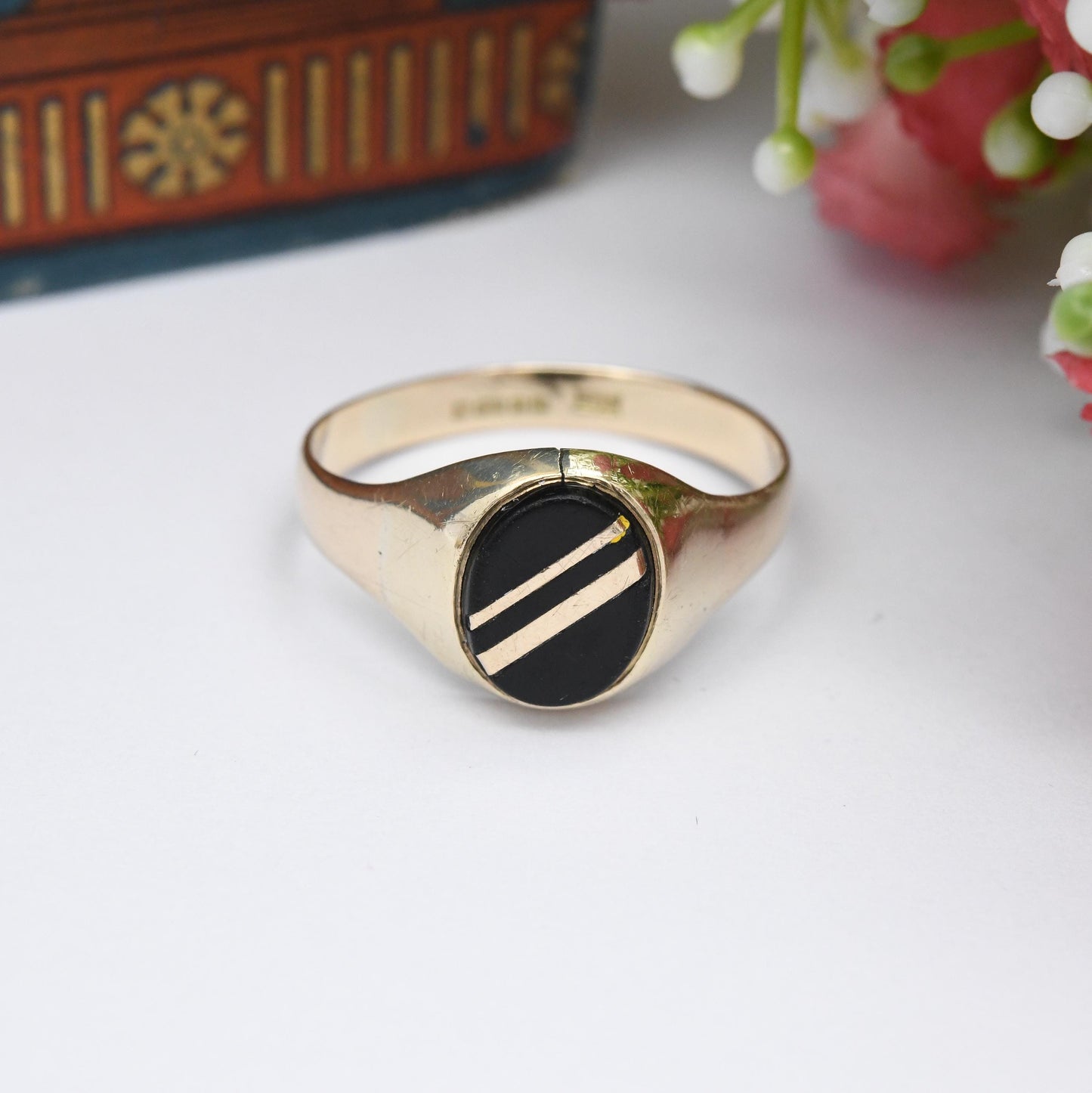 Vintage 9ct Gold Onyx Signet Ring 1990 with Double Gold Stripes - Mid-Century Unisex Jewellery Gift for Him | UK Size - U | US Size - 10