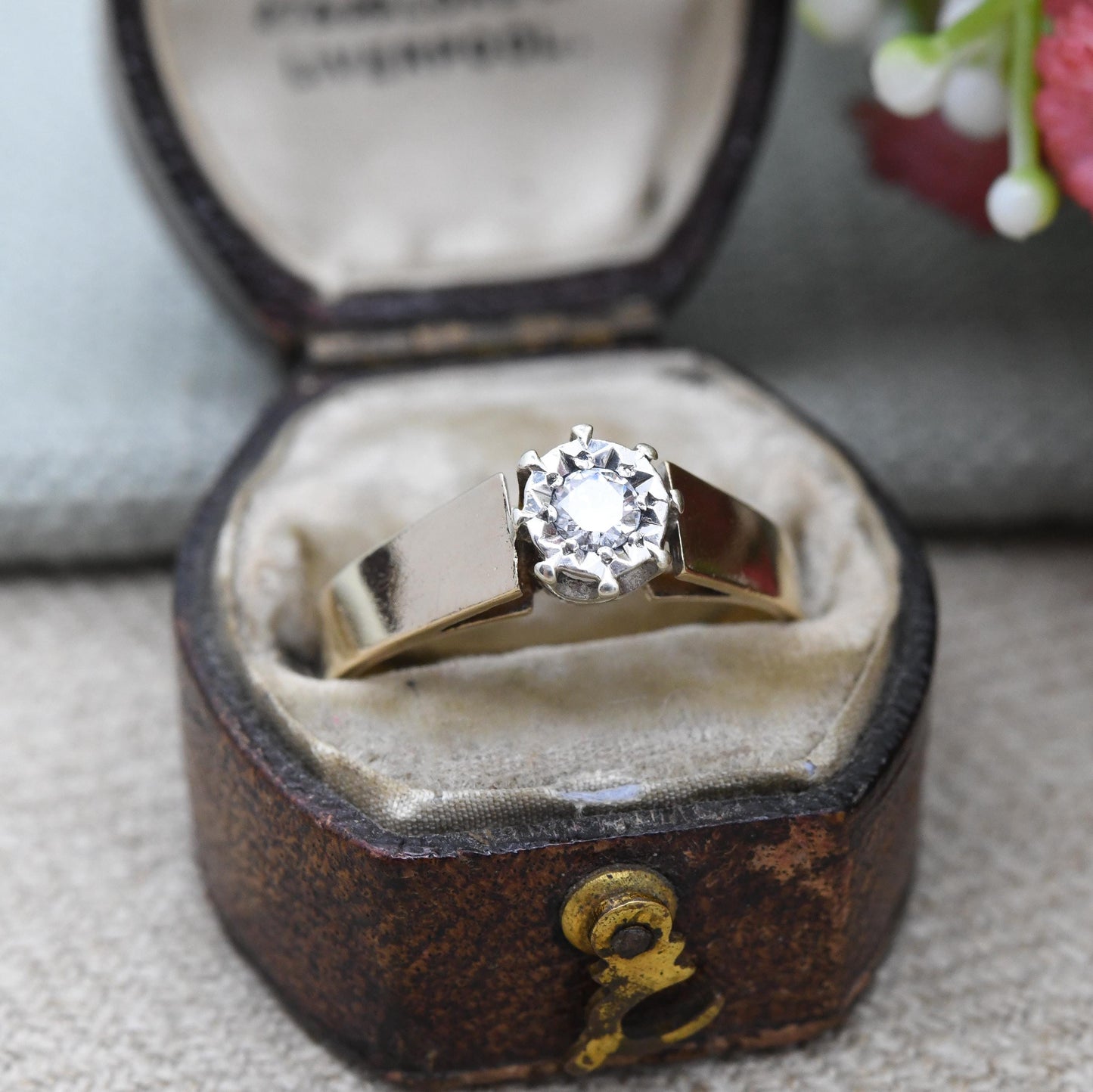 Vintage 9ct Gold Diamond Solitaire Ring 1975 - Star Illusion Set Stone Ring | Statement Dress Ring Mid-Century | UK Size - O US Size - 7 1/4