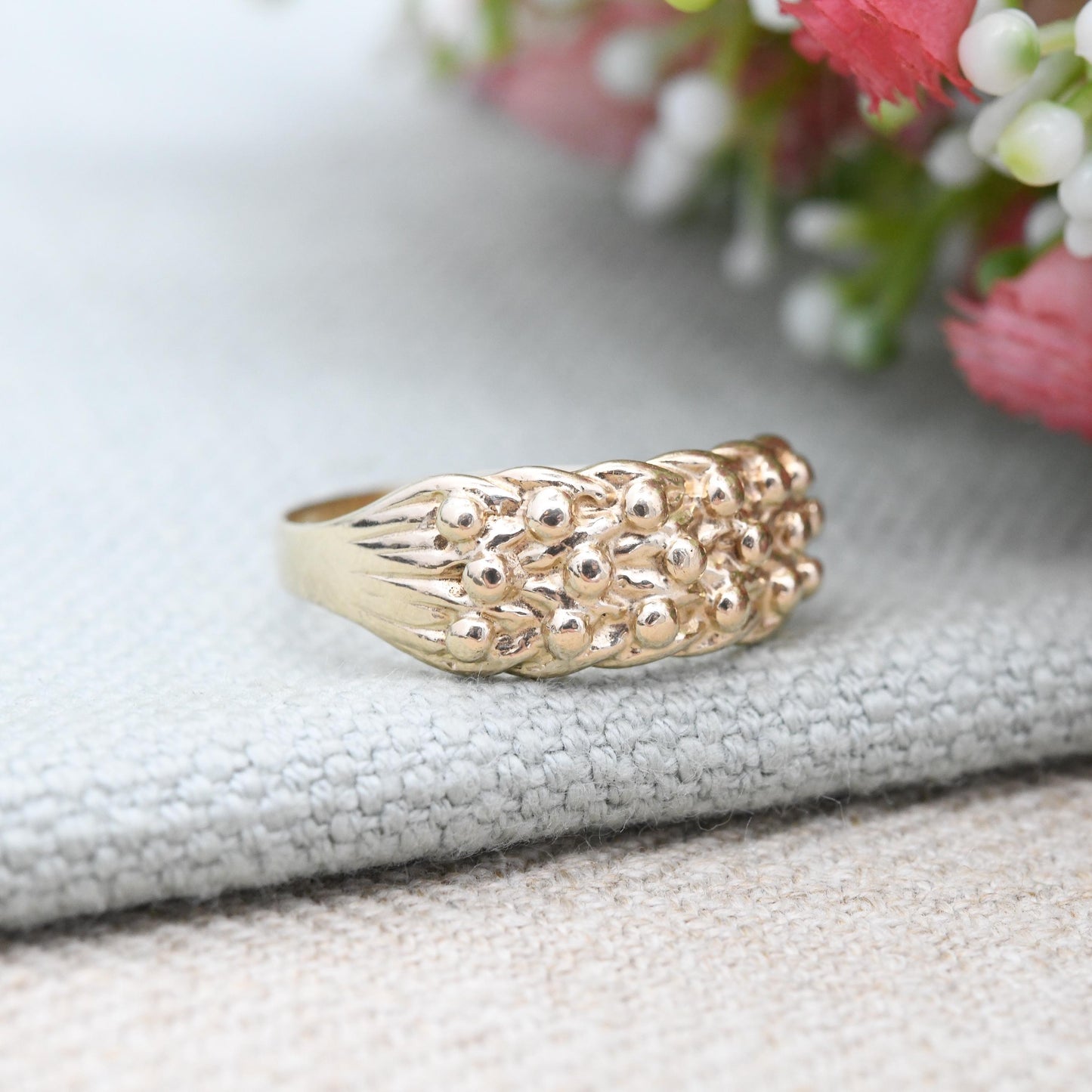 Vintage 9ct Gold Keeper Ring 1991 - Three Row Textured Knotted Band Love Symbol | Everyday Gold Jewellery | UK Size - V | US Size - 10 1/2