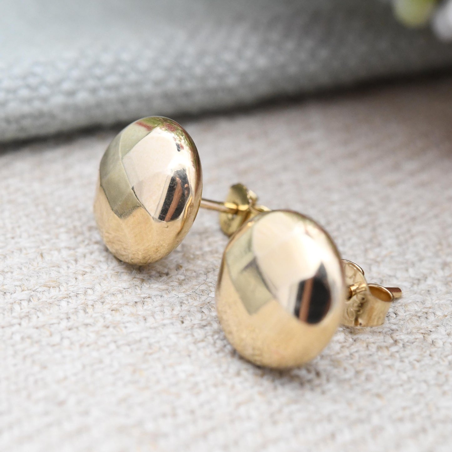Vintage 9ct Gold Faceted Circle Stud Earrings c. 1960s 1970s - Mid-Century Large Round Yellow Gold Studs | Gift for Her | Butterfly Backs