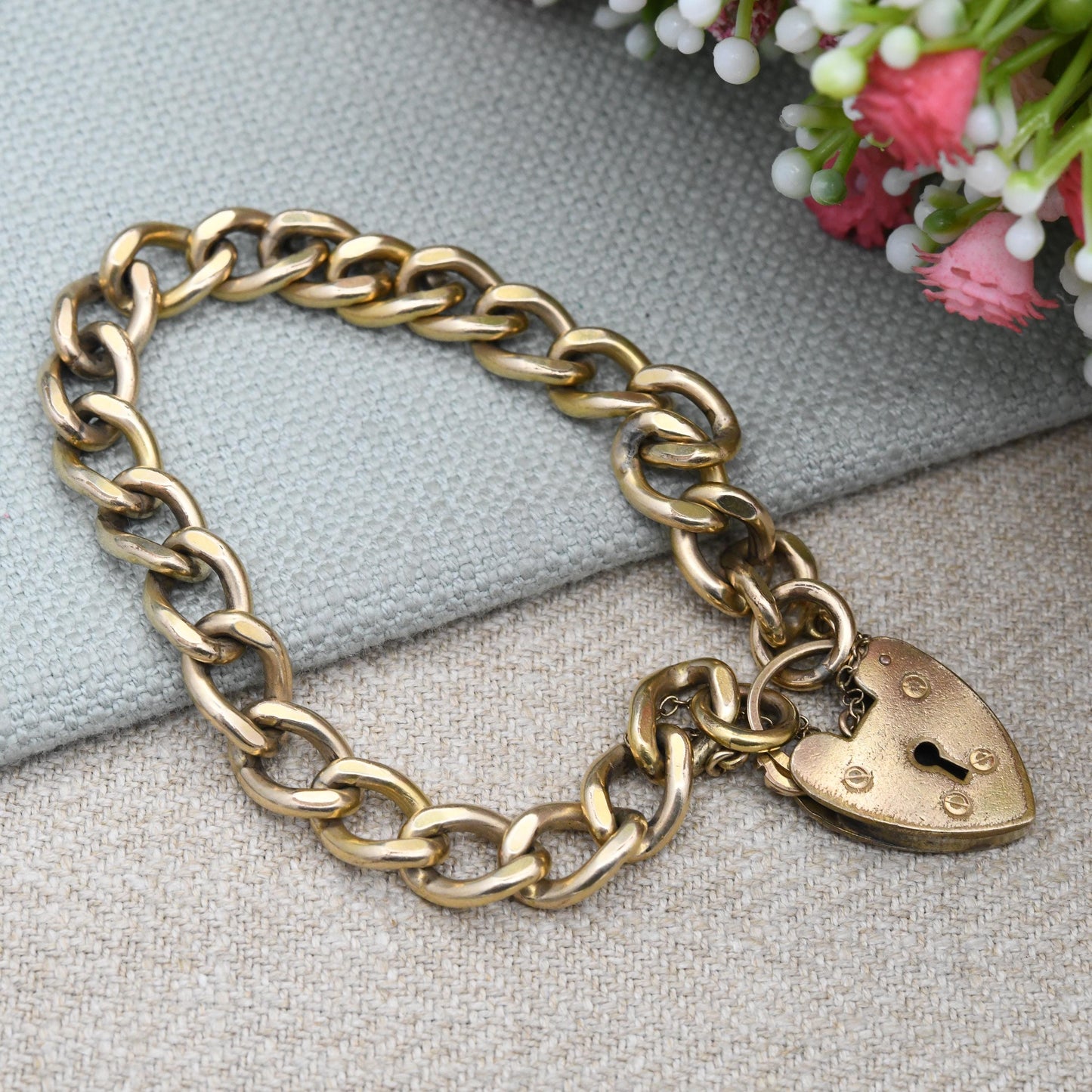 Vintage 9ct Rolled Gold Bracelet with Heart Padlock Clasp c. 1950s - Chunky Jewellery Empty Charm Bracelet | with Safety Chain | Metal Core