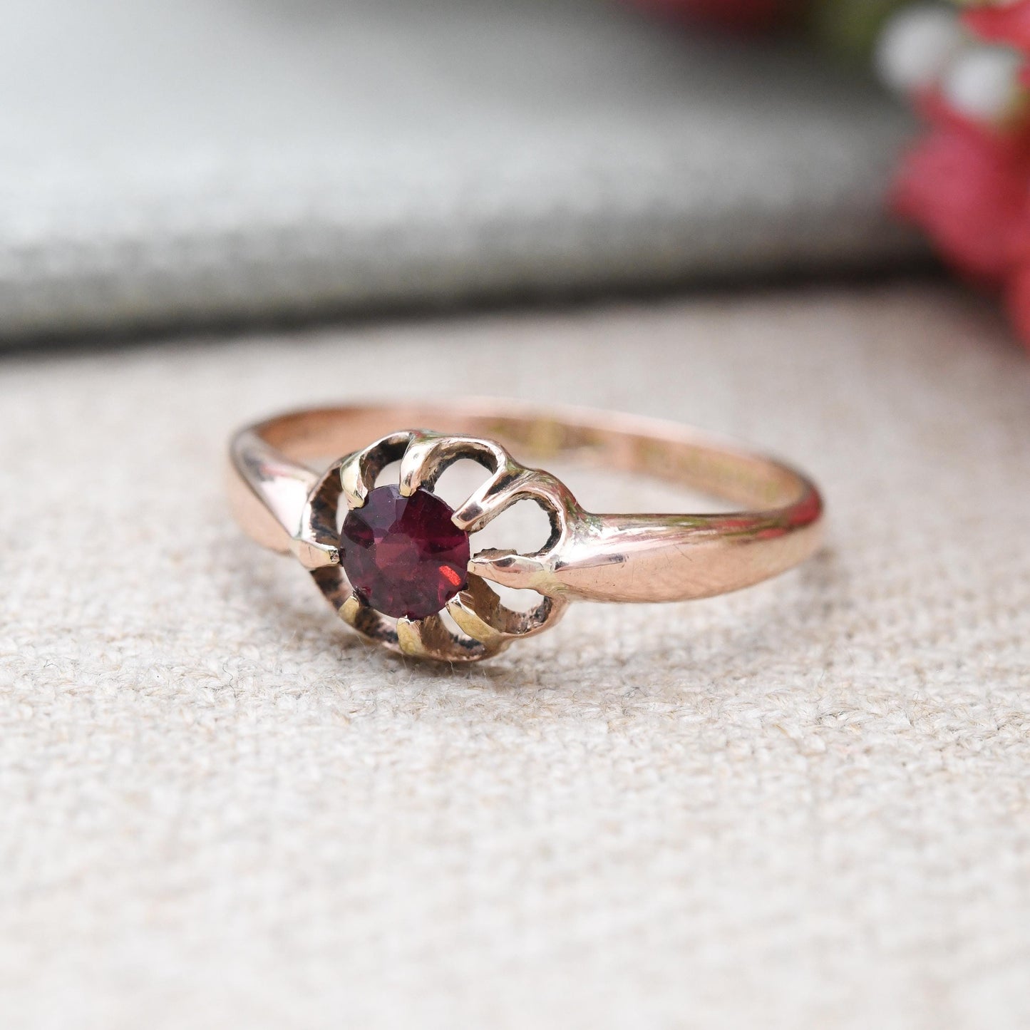 Antique 9ct Gold Garnet Ring 1919 Claw Set Solitaire - Chester Hallmarks Rose Gold Red Faceted Stone Solitaire | UK Size N 1/2 US Size 6 3/4