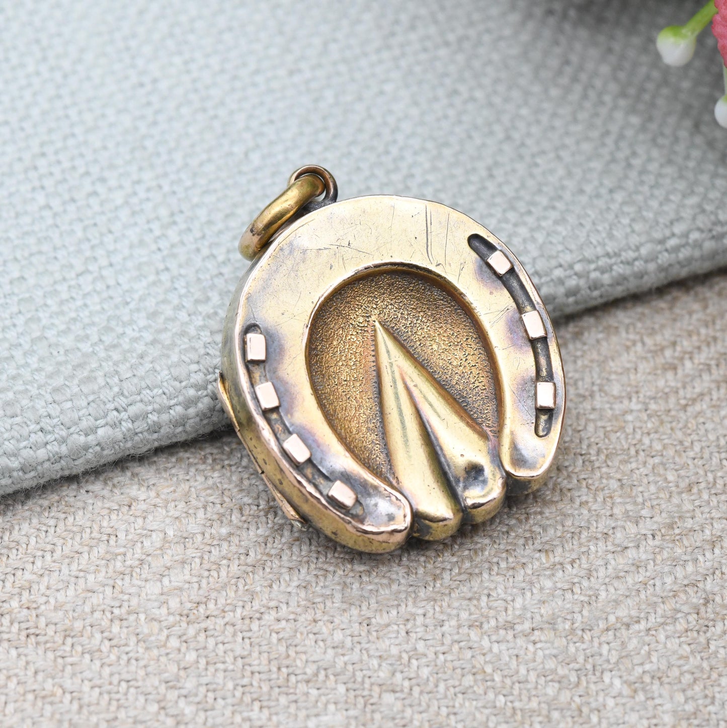Antique Victorian Horseshoe Locket Pendant with Old Photograph Inside - Large Chunky Locket Necklace | Pinchbeck Jewellery Collectable