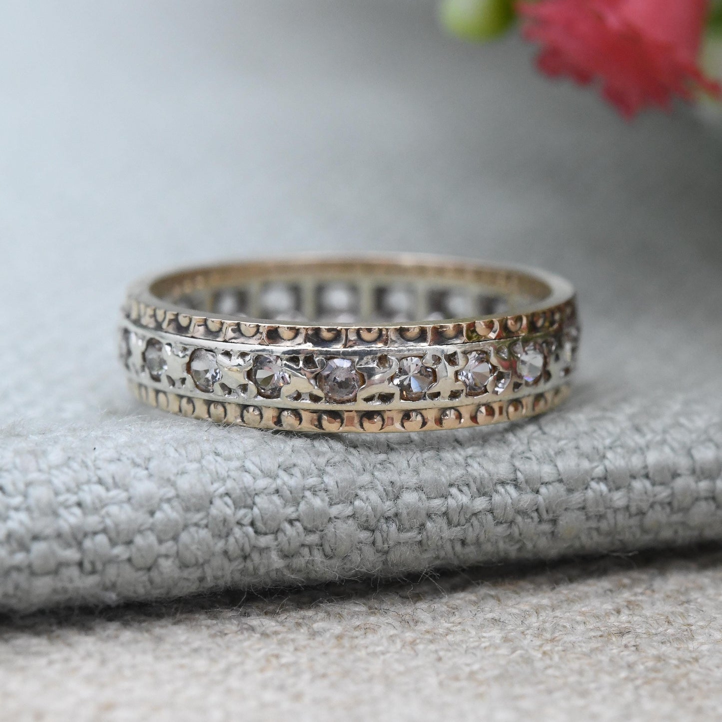 Vintage 9ct Gold Eternity Ring with Clear Stones c. 1950s - Two-Tone Mid-Century Band Stacking Ring Wedding | UK Size - M | US Size - 6 1/4