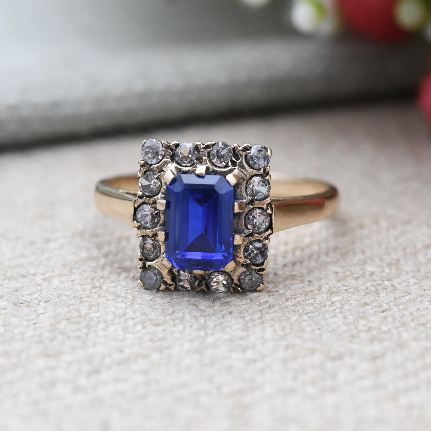 Vintage 9ct Gold Ring Blue Stone Halo c. 1950s - Large Rectangle Deep Blue Synthetic Stone Cocktail Ring | UK Size - N | US Size - 6 3/4