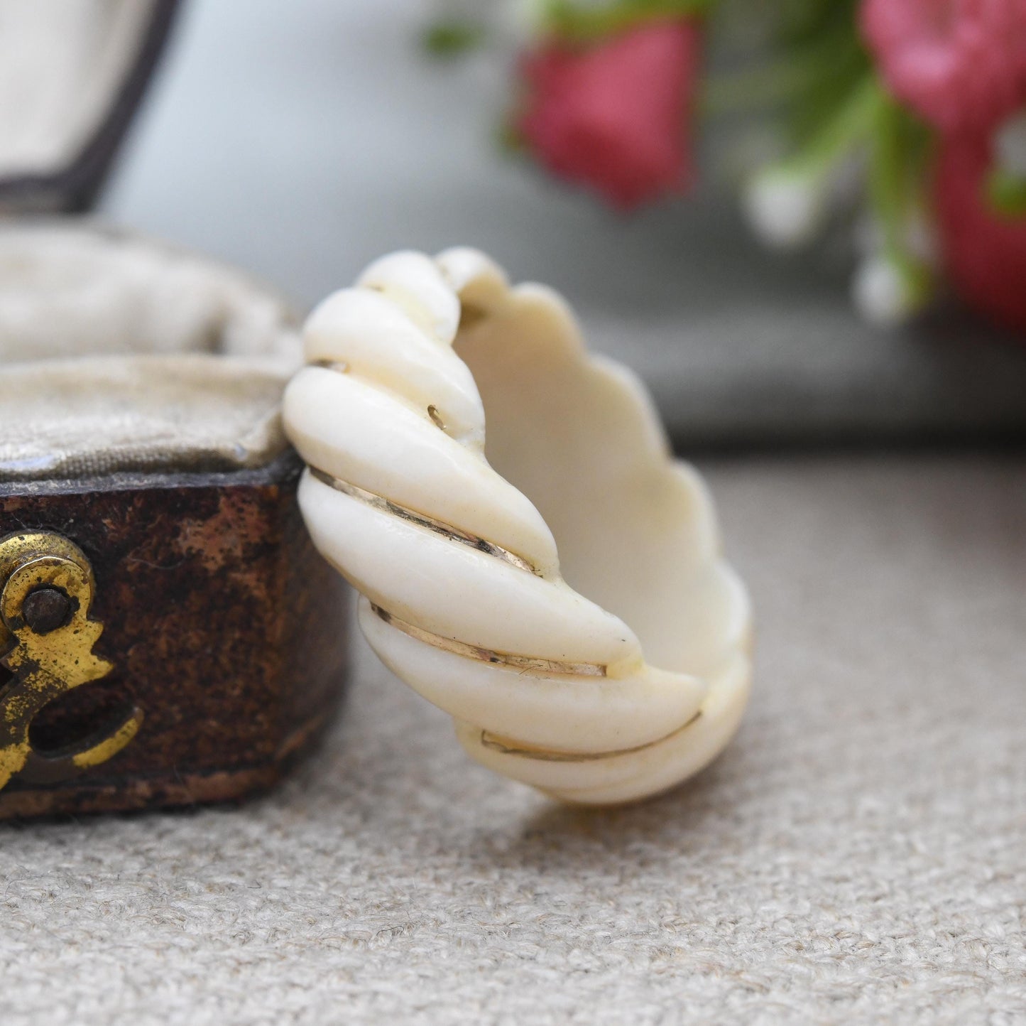 Vintage 9ct Gold Bone Ring Carved Spiral Band - Gold Inlay Wrapped Animal Bone Jewellery | Chunky Band Ring | UK Size - L | US Size - 5 3/4