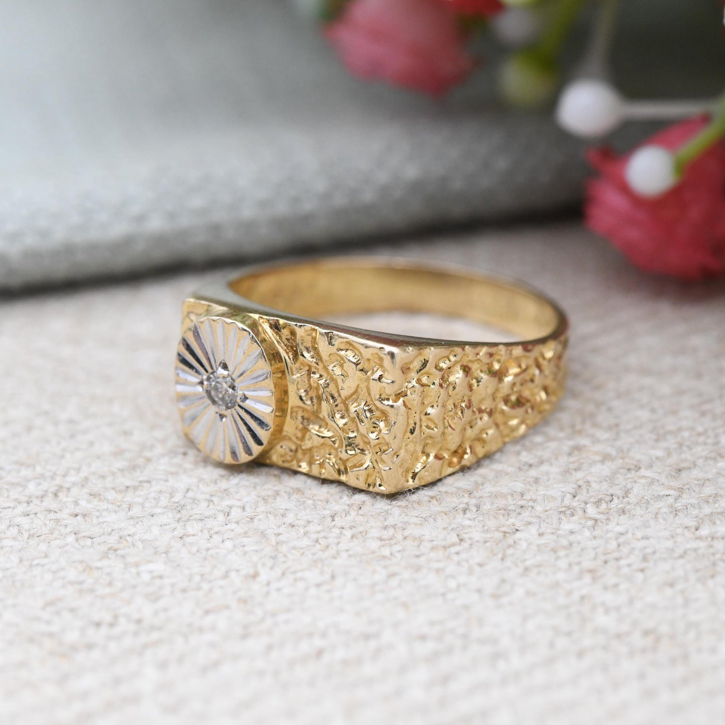Vintage 9ct Gold Diamond Signet Ring 1980 Textured Nugget Starburst - White Gold Yellow Gold Jewellery Gift | UK Size - R | US Size - 8 1/2