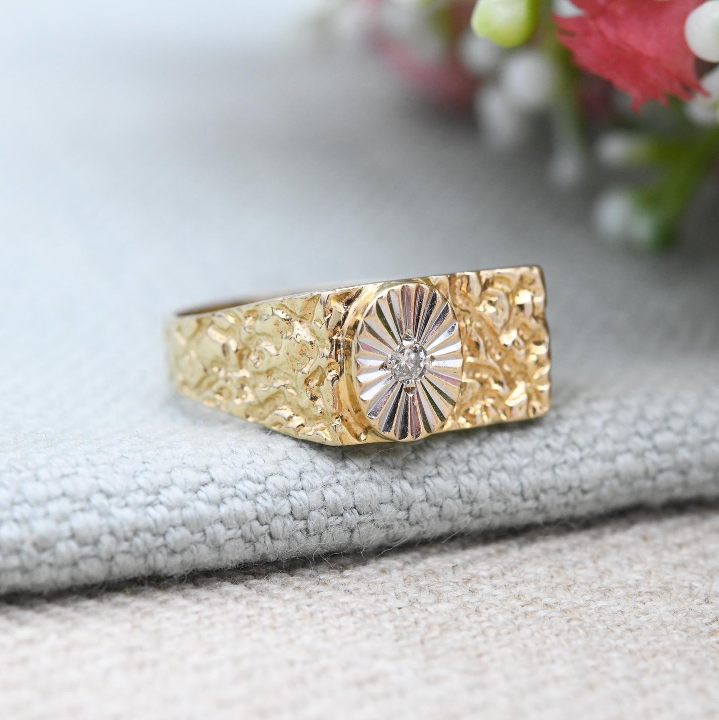 Vintage 9ct Gold Diamond Signet Ring 1980 Textured Nugget Starburst - White Gold Yellow Gold Jewellery Gift | UK Size - R | US Size - 8 1/2