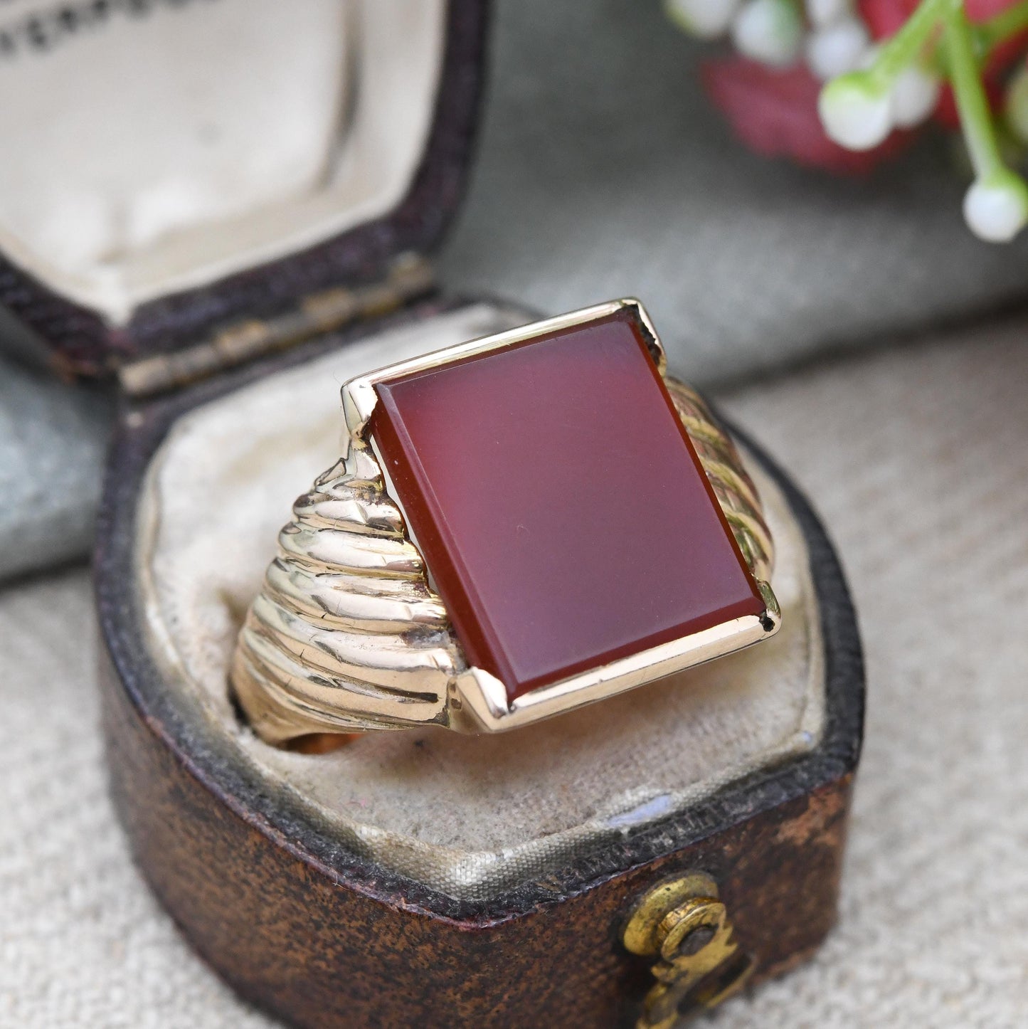 Vintage 9ct Gold Carnelian Signet Ring 1964 with Twisted Shank - Unisex Chunky Solid Gold Blank Gemstone | UK Size - S 1/2 | US Size - 9 1/2