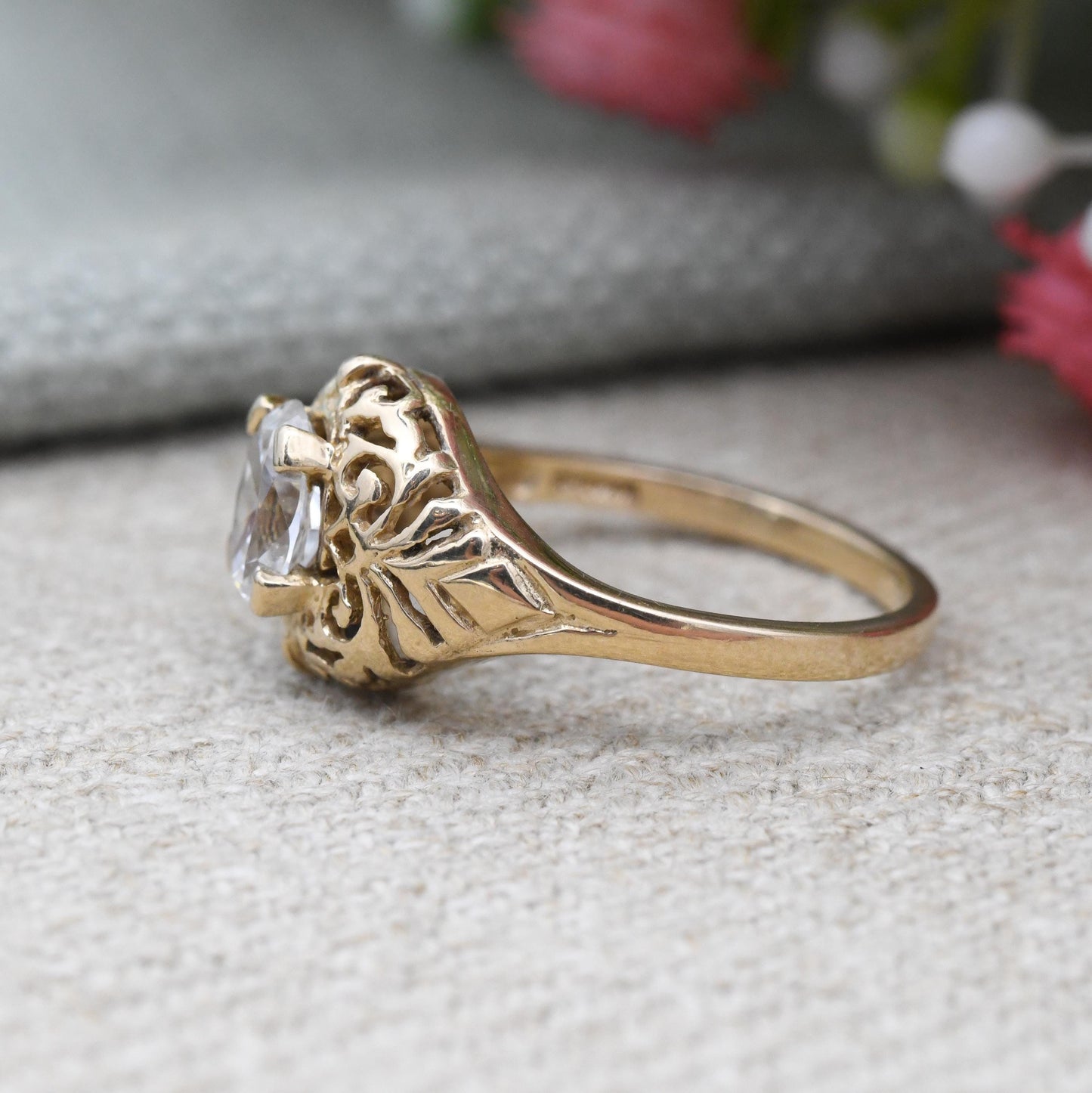 14ct Gold CZ Oval Solitaire Ring with Openwork Scrolling Boule - Sparkly Clear Stone Delicate Jewellery Gift | UK Size - L | US Size - 5 3/4