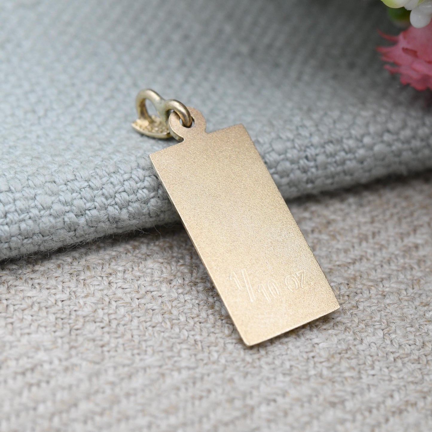 Vintage 1/10 oz 9ct Gold Ingot Pendant 2002 Queen Elizabeth Jubilee Hallmark HS - Solid Gold Unisex Jewellery Charm for Necklace Stack Small