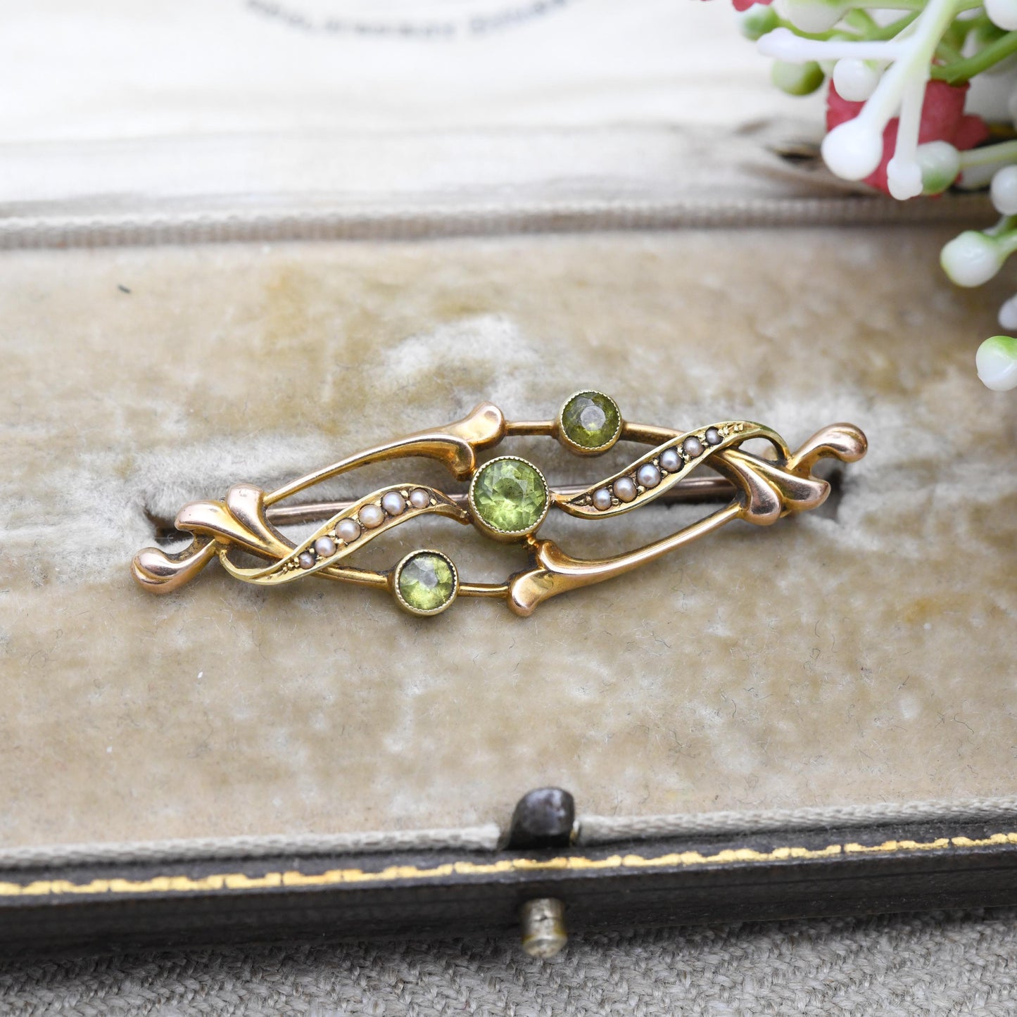Antique 15ct Gold Peridot and Split Pearl Brooch Chester Hallmarks - Green Gemstone Stone | Scrolling Flared Detail | Beautiful Gift for Her