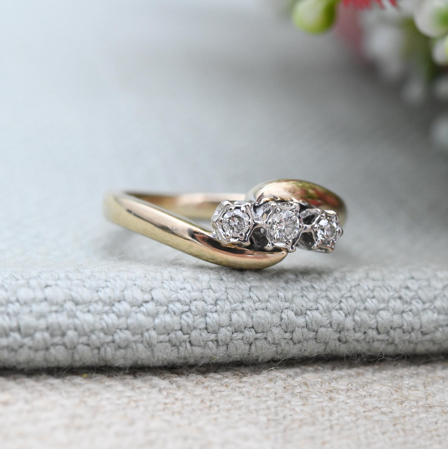 Vintage 9ct Gold Three Stone Diamond Ring 0.1 Carats 10 Points - Bypass Style Trilogy 3 Stone Engagement Ring | UK Size - L US Size - 5 3/4