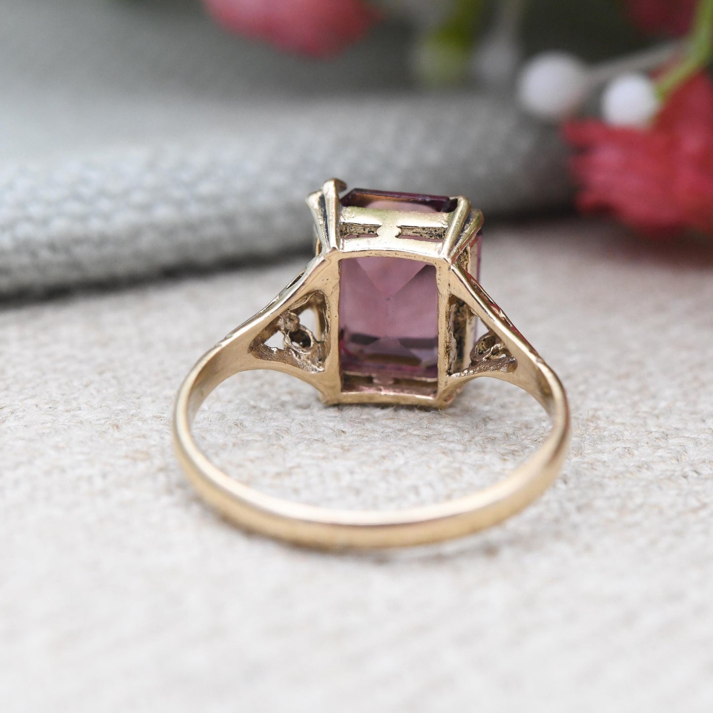 Vintage 9ct Gold Purple Paste Ring 1977 - Mid-Century Large Faceted Stone Solitaire | Pretty Gift for Her | UK Size - K | US Size - 5 1/4