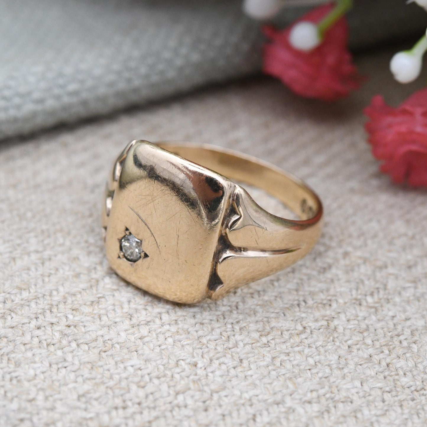 Vintage 9ct Gold Diamond Signet Ring 1960 Flush Star Setting - Unisex Solid Yellow Gold Jewellery Gift for Him | UK Size - Q | US Size - 8