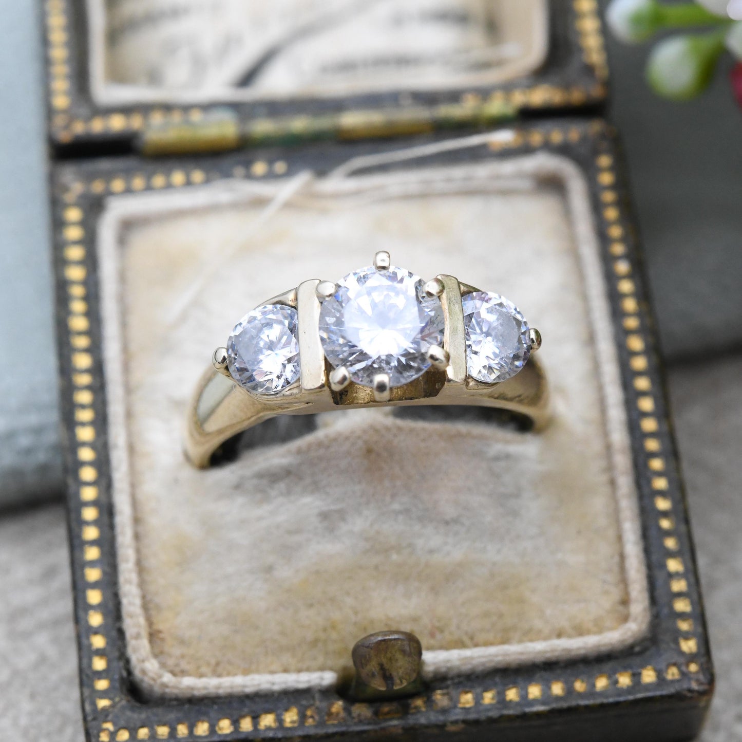 Vintage 9ct Gold CZ Three Stone Ring - Large Sparkly Clear Stone Trilogy Placeholder Engagement Ring | UK Size - K 1/2 | US Size - 5 1/2
