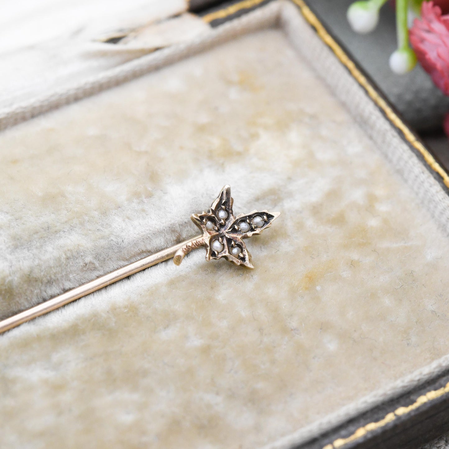 Antique 10ct Gold Leaf Stick Pin with Seed Pearls - Edwardian Small Split Pearls Cravat Ascot Brooch | Floral Maple Autumn Leaf Pin