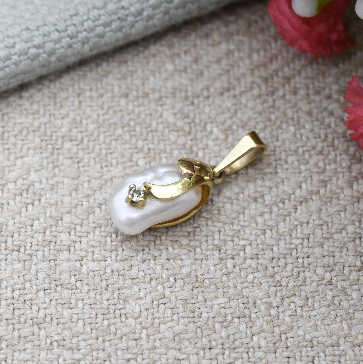 Vintage 9ct Gold Baroque Pearl Pendant 1985 with a Single Diamond - White Cultured Pearl Charm for Necklace Stack | Long Pearl Drop