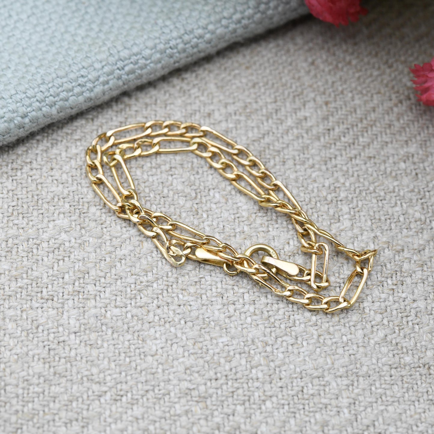Vintage 9ct Gold Square Figaro Link Chain Bracelet - Solid Yellow Gold Jewellery Gift for Her Small Flat Link Everyday Bracelet | 18cm Long