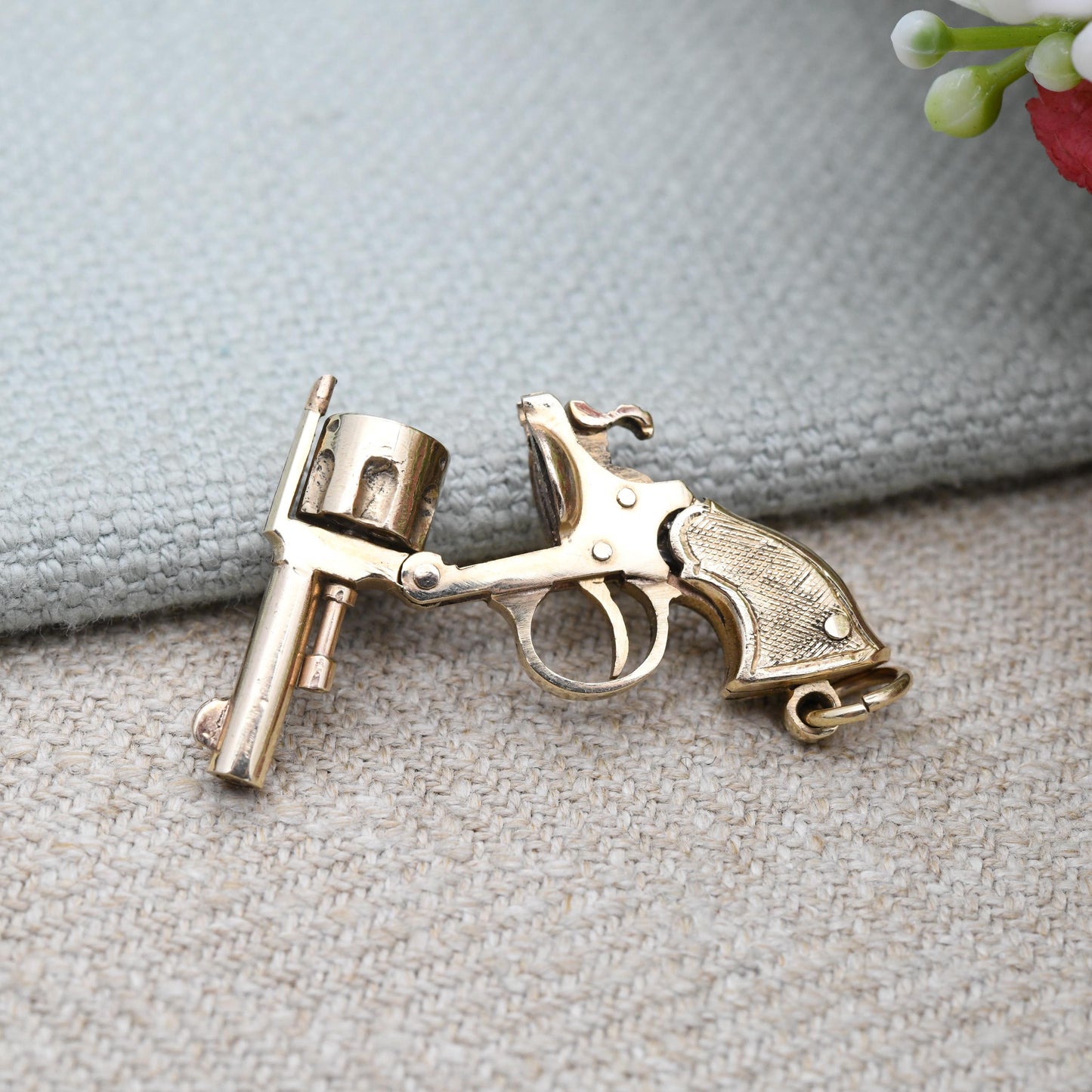 Vintage 9ct Gold Articulated Revolver Charm Pendant with Hinge Top Break Action Moving Trigger Hammer 1979 - Collectable Mechanical Novelty