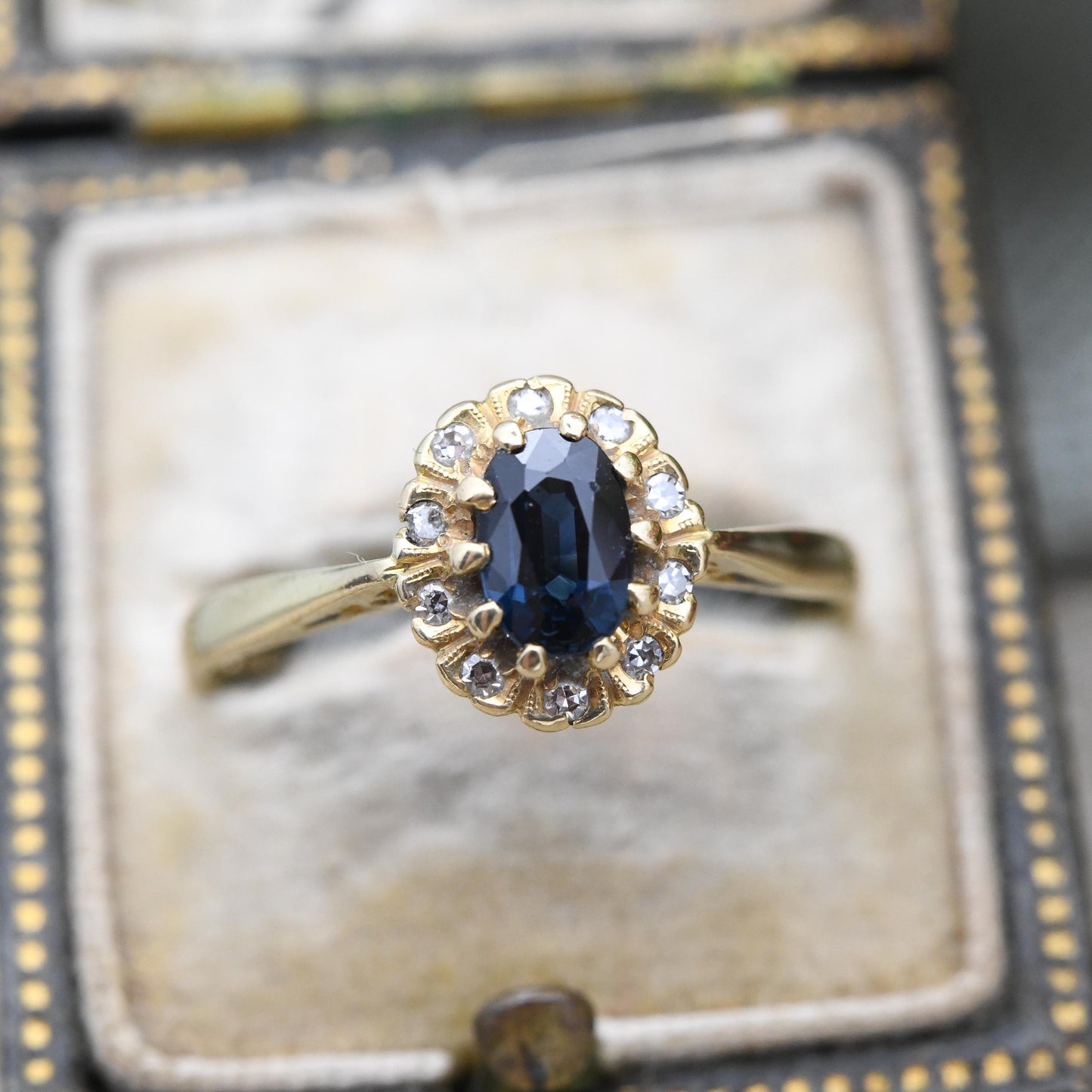 Vintage 18ct Gold Sapphire and Diamond Halo Ring 1982 - Mid-Century Cocktail Statement Ring Jewellery Gift | UK Size - P 1/2 US Size - 7 3/4