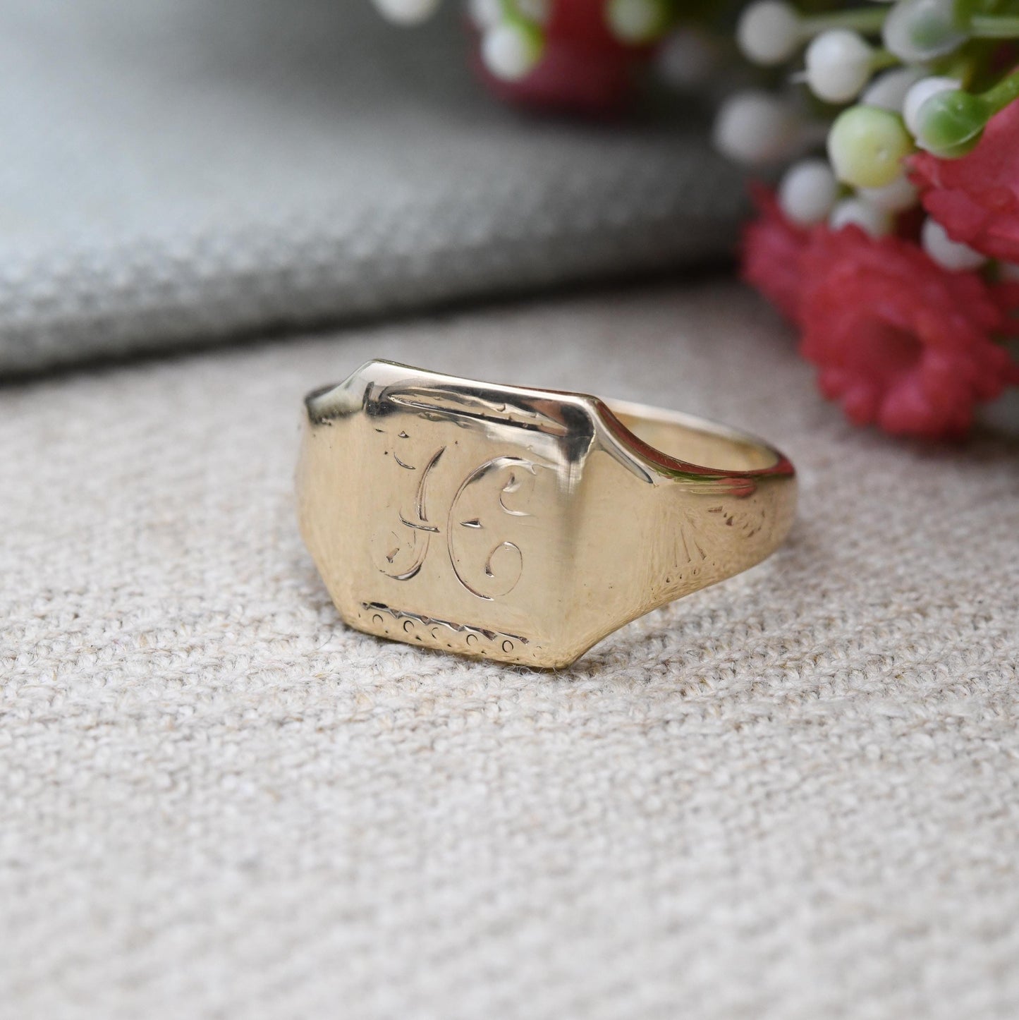 Vintage 9ct Gold Signet Ring 1960 Engraved Letter H by Charles Green and Son CG&S - Personalised Initial Yellow | UK Size - Q | US Size - 8