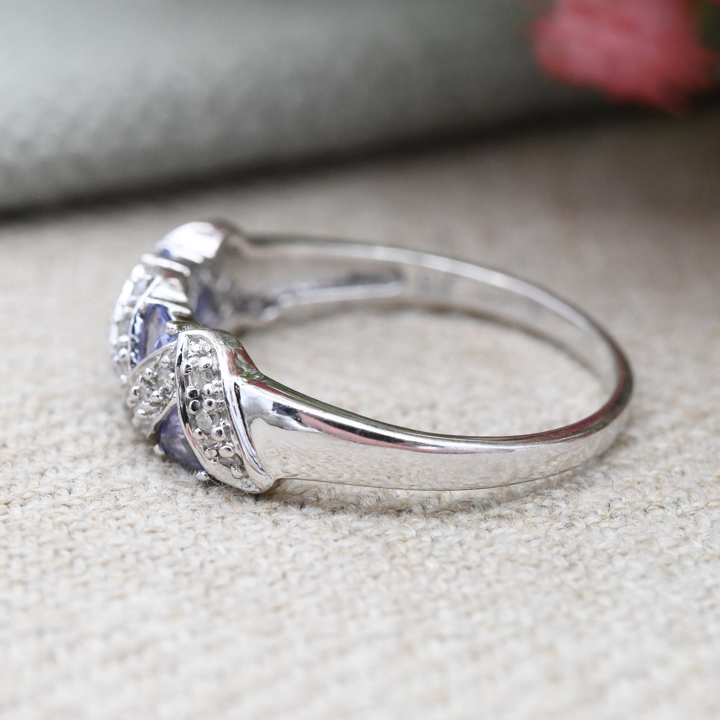 9ct White Gold Tanzanite and Diamond Ring 2005 - QVC Gemstone Jewellery Pretty Sparkly Gift for Her | UK Size - U 1/2 | US Size - 10 1/4