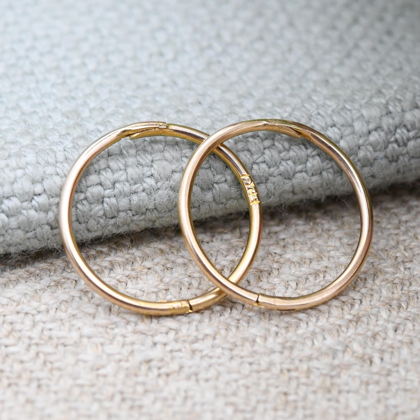 Antique 9ct Gold Hoop Earrings 14mm Diameter - c. 1910s Edwardian Era | Small Circle Hoops | Minimal Everyday Plain Round Sleeper Hoops