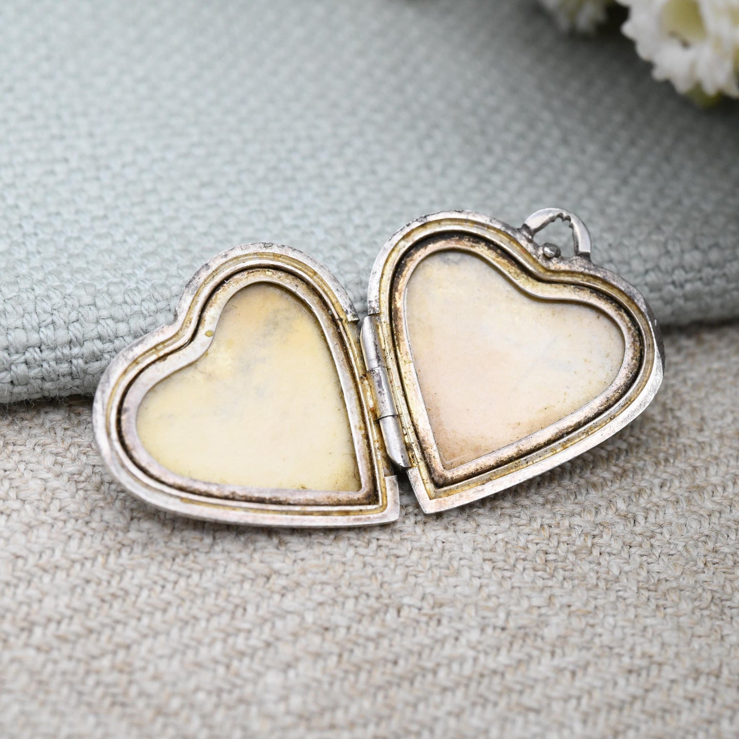 Vintage Sterling Silver Heart Locket Pendant with Engraved Rose Design Kordes and Lichtenfels K&L - Love Heart Shape Jewellery Pretty Gift