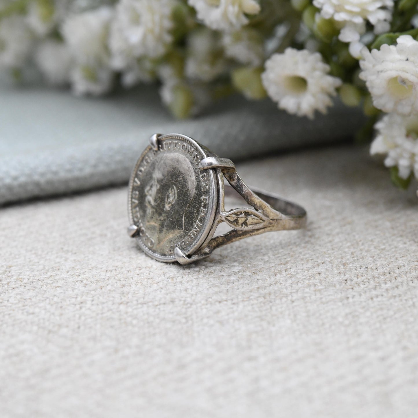 Antique Sterling Silver George V Threepence Coin Signet Ring 1919 - Mid-Century Mounted Coin Jewellery | UK Size - N 1/2 | US Size - 7