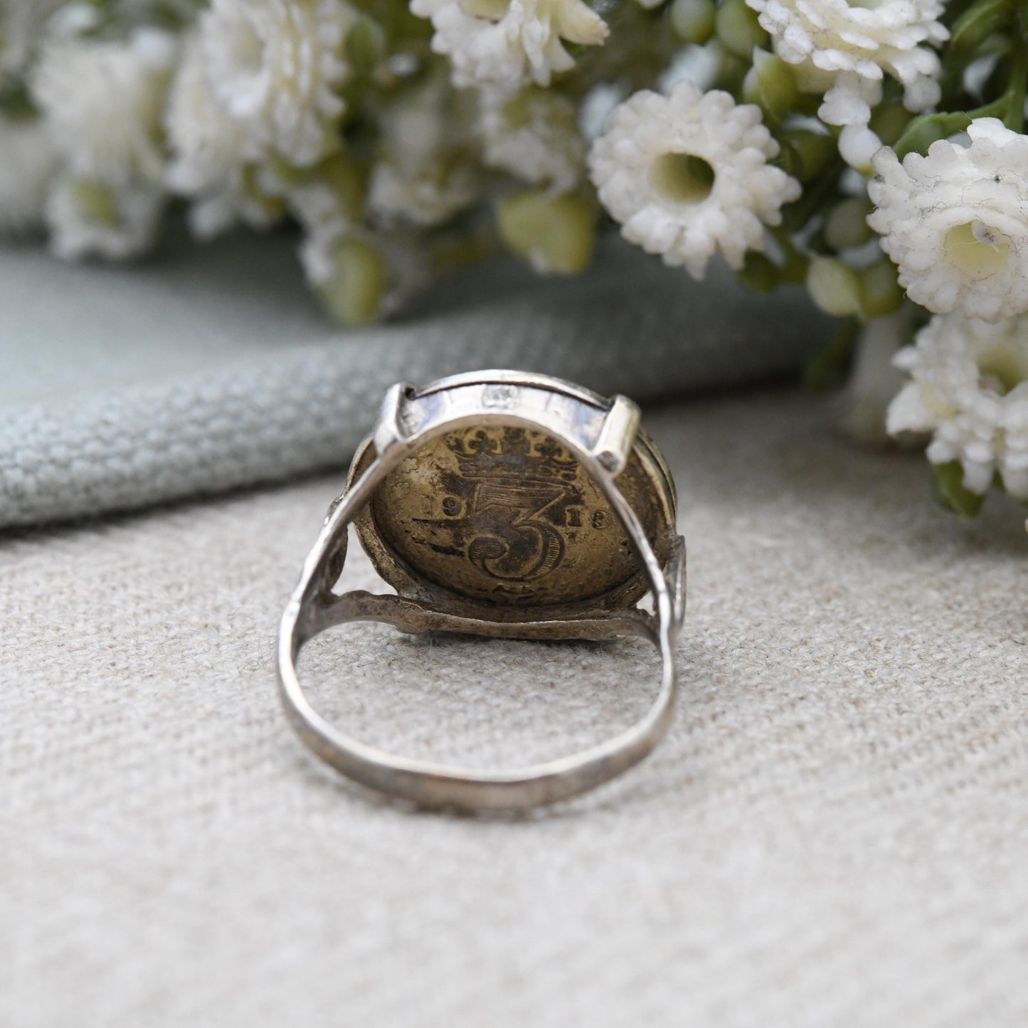 Antique Sterling Silver George V Threepence Coin Signet Ring 1919 - Mid-Century Mounted Coin Jewellery | UK Size - N 1/2 | US Size - 7