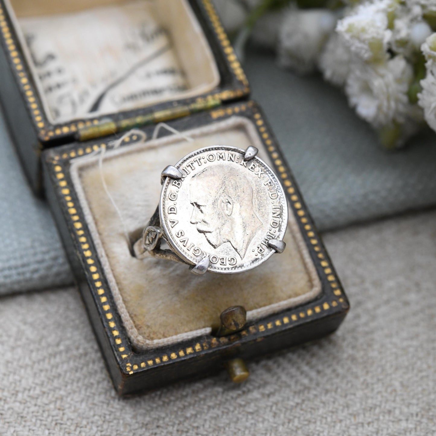 Antique Sterling Silver George V Threepence Coin Signet Ring 1919 - Mid-Century Mounted Coin Jewellery | UK Size - N 1/2 | US Size - 7
