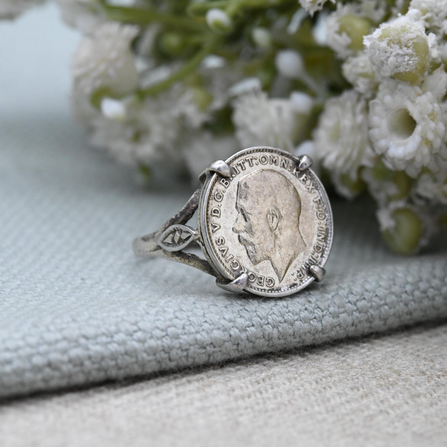 Antique Sterling Silver George V Threepence Coin Signet Ring 1919 - Mid-Century Mounted Coin Jewellery | UK Size - N 1/2 | US Size - 7