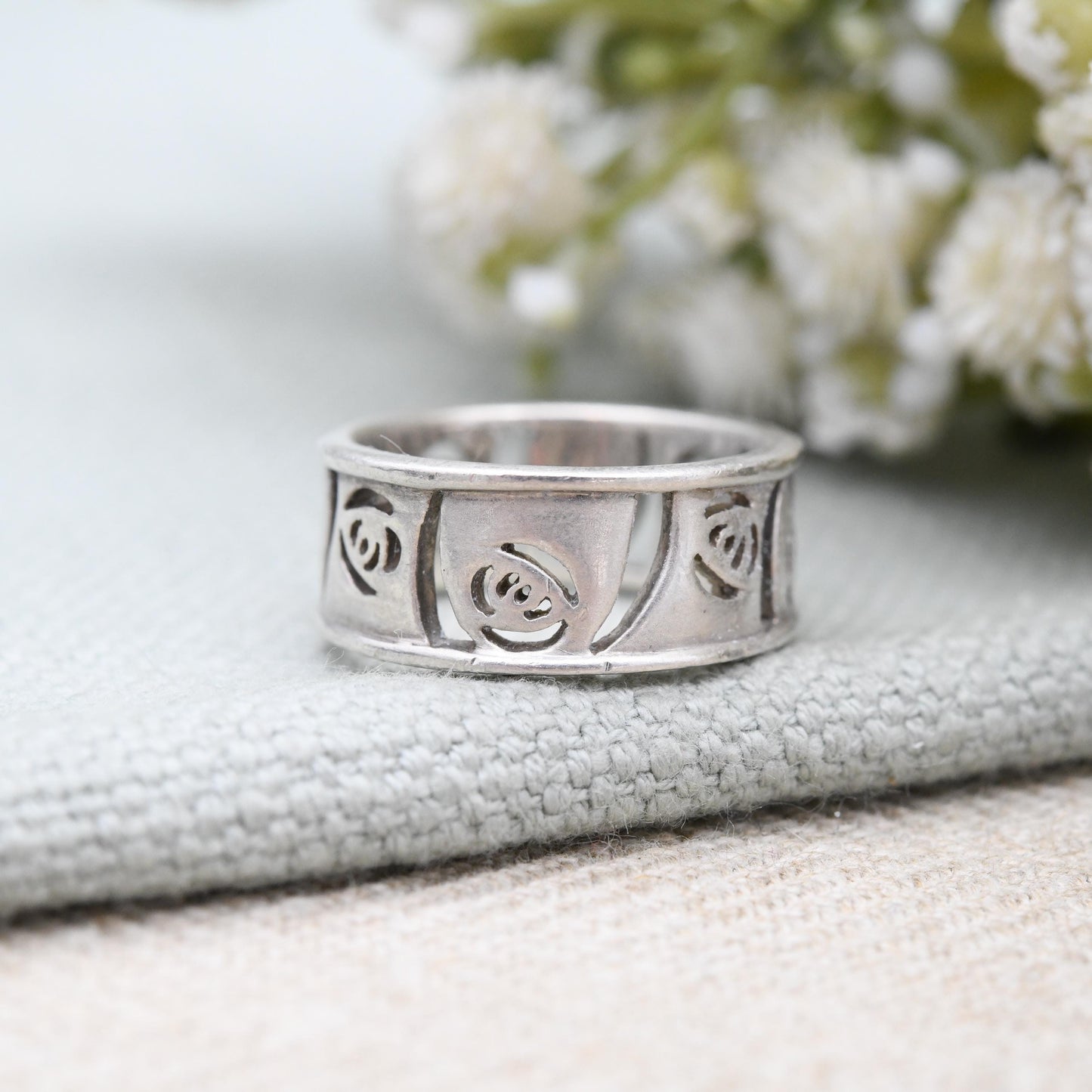 Vintage Sterling Silver Glasgow Rose Band Ring - Openwork Celtic Flower Window Style Everyday Unisex | UK Size - O 1/2 | US Size - 7 1/2