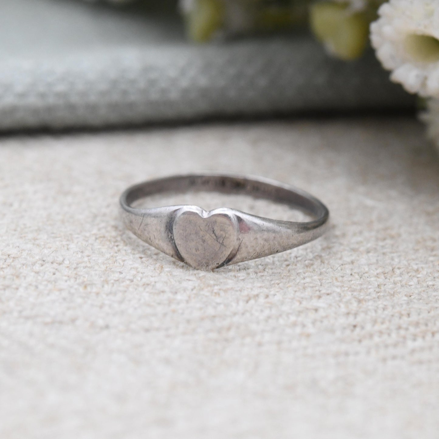 Vintage Sterling Silver Heart Signet Ring - Small Minimal Silver Love Heart Jewellery | Everyday Pinkie Ring | UK Size K 1/2 | US Size 5 1/2