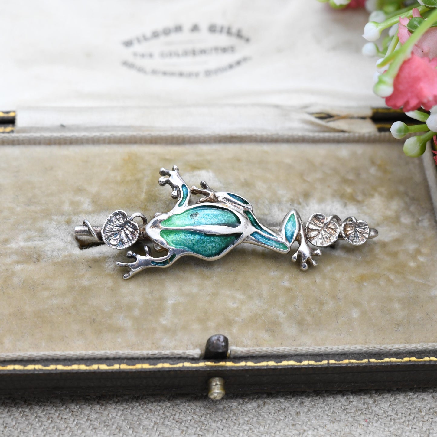 Vintage Sterling Silver Enamel Frog Brooch with Lily Pads 1987 - Edinburgh Hallmark | Green Enamel Water Lilies | Pretty Scottish Bar Brooch