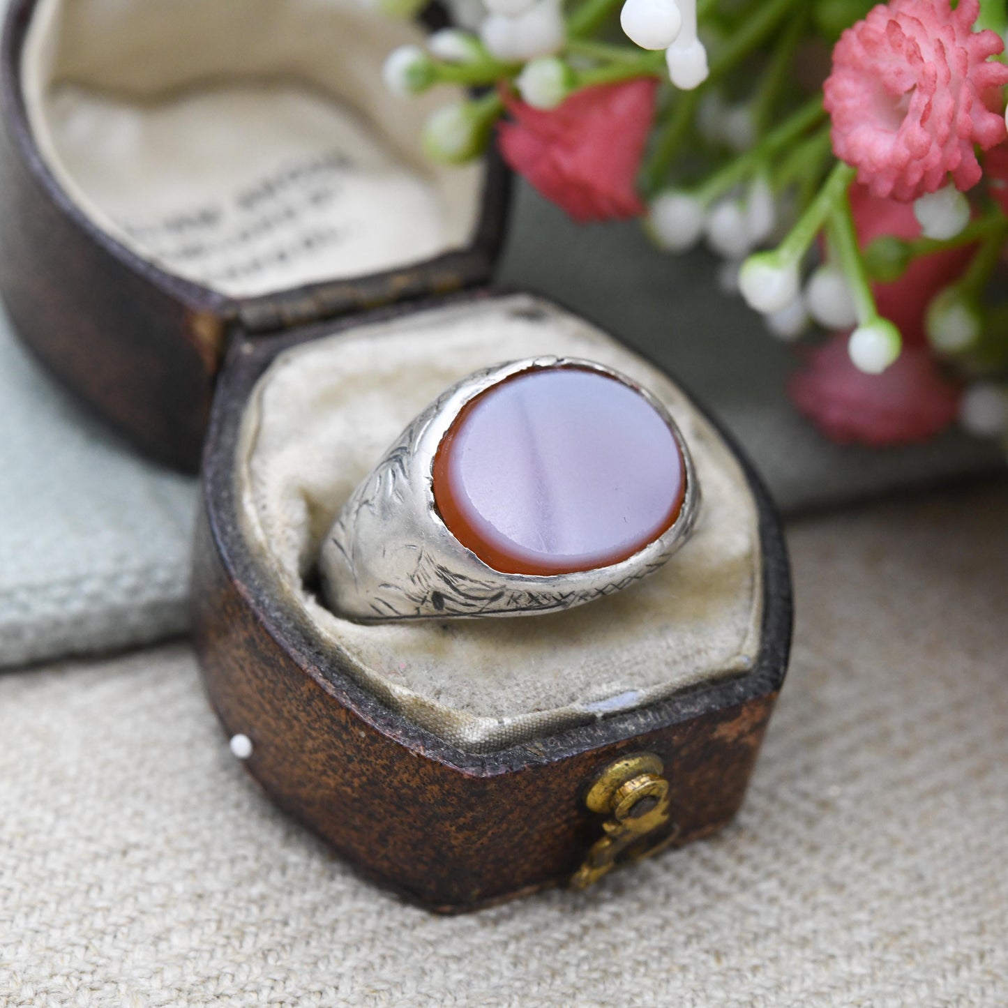 Antique Silver Sardonyx Signet Ring - Hand Engraved Design Unisex Chunky Silver Jewellery Small Pinkie | UK Size - K 1/2 | US Size - 5 1/2
