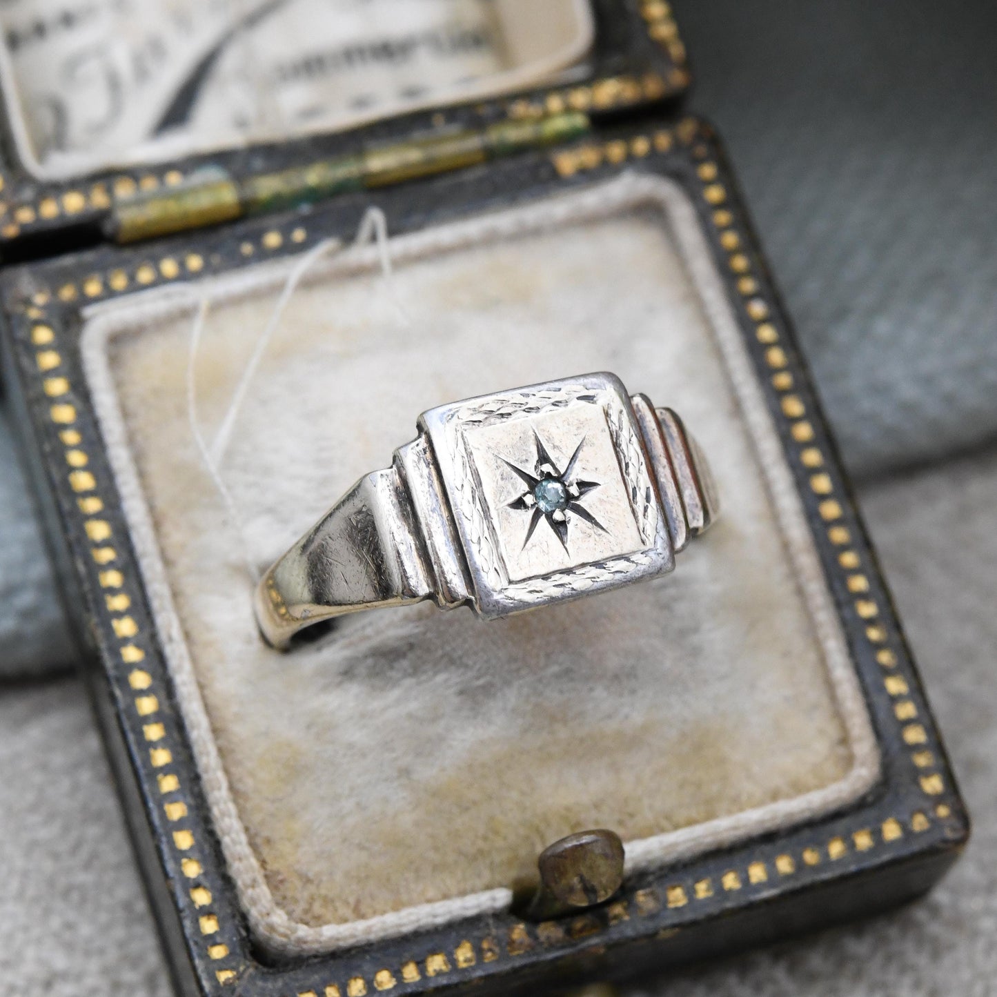 Vintage 9ct Gold Plated Sterling Silver Signet Ring with Star Set Stone - Engraved Design Unisex Pinkie | UK Size - N 1/2 | US Size - 6 3/4