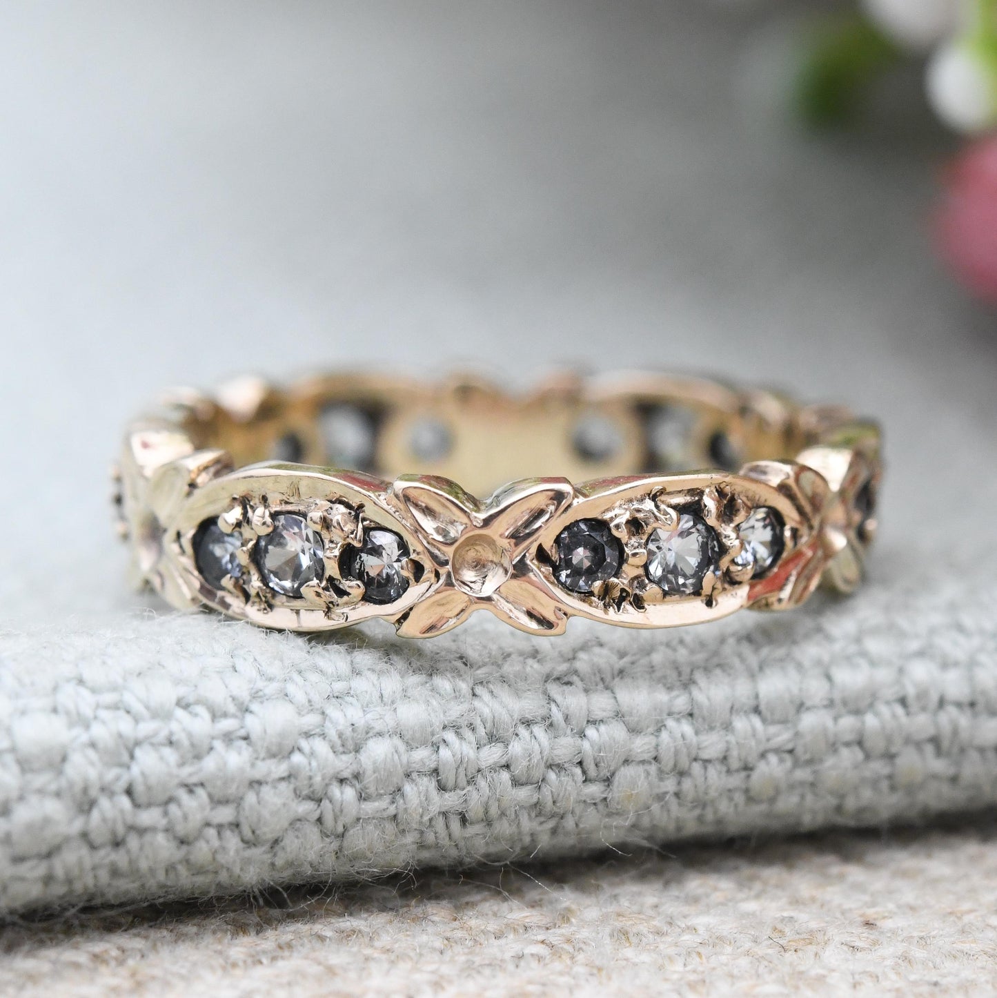 Vintage 9ct Gold Eternity Band Ring with Clear Stones 1960 - Crosses X Band Pretty Stacking Ring Mid-Century | UK Size - N 1/2 | US Size - 7