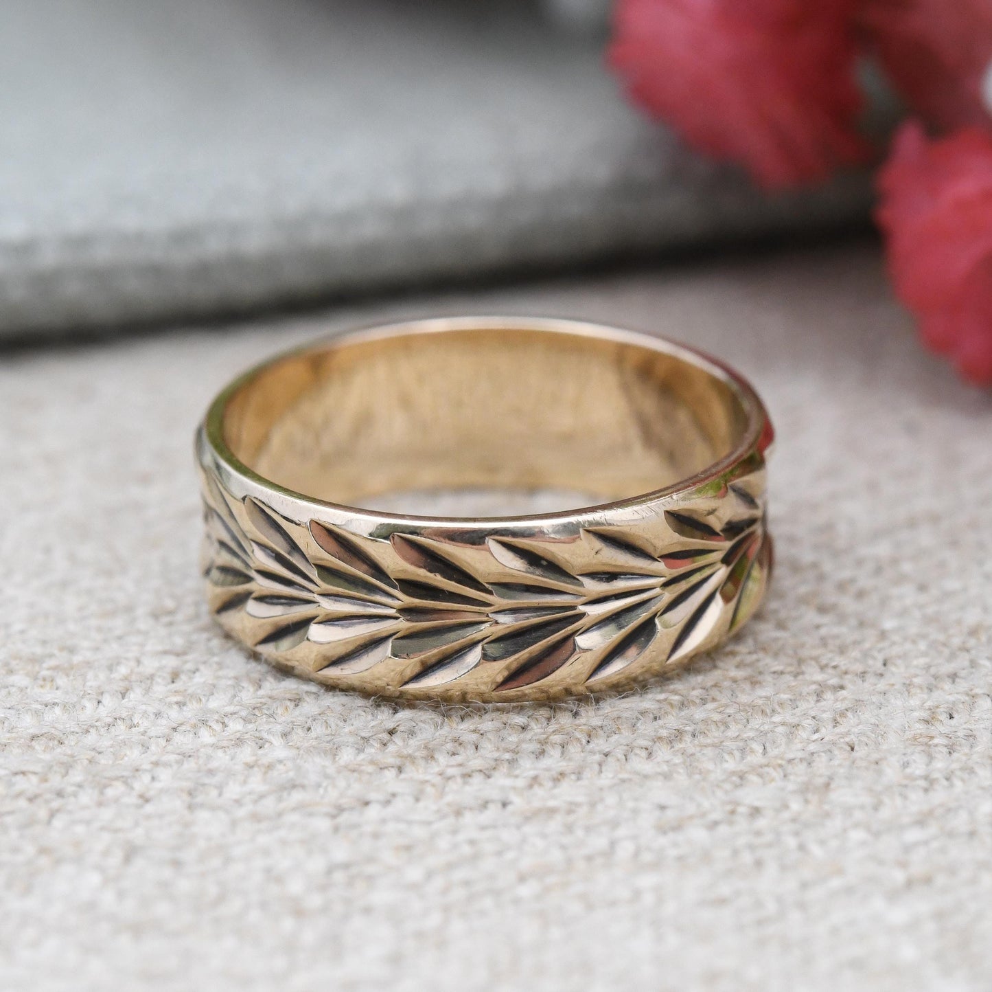 Vintage 9ct Gold Textured Band Ring 1980 - Unisex Diamond Cut Mid-Century Pinkie | Pretty Wedding Wide Band | UK Size - L | US Size - 5 3/4