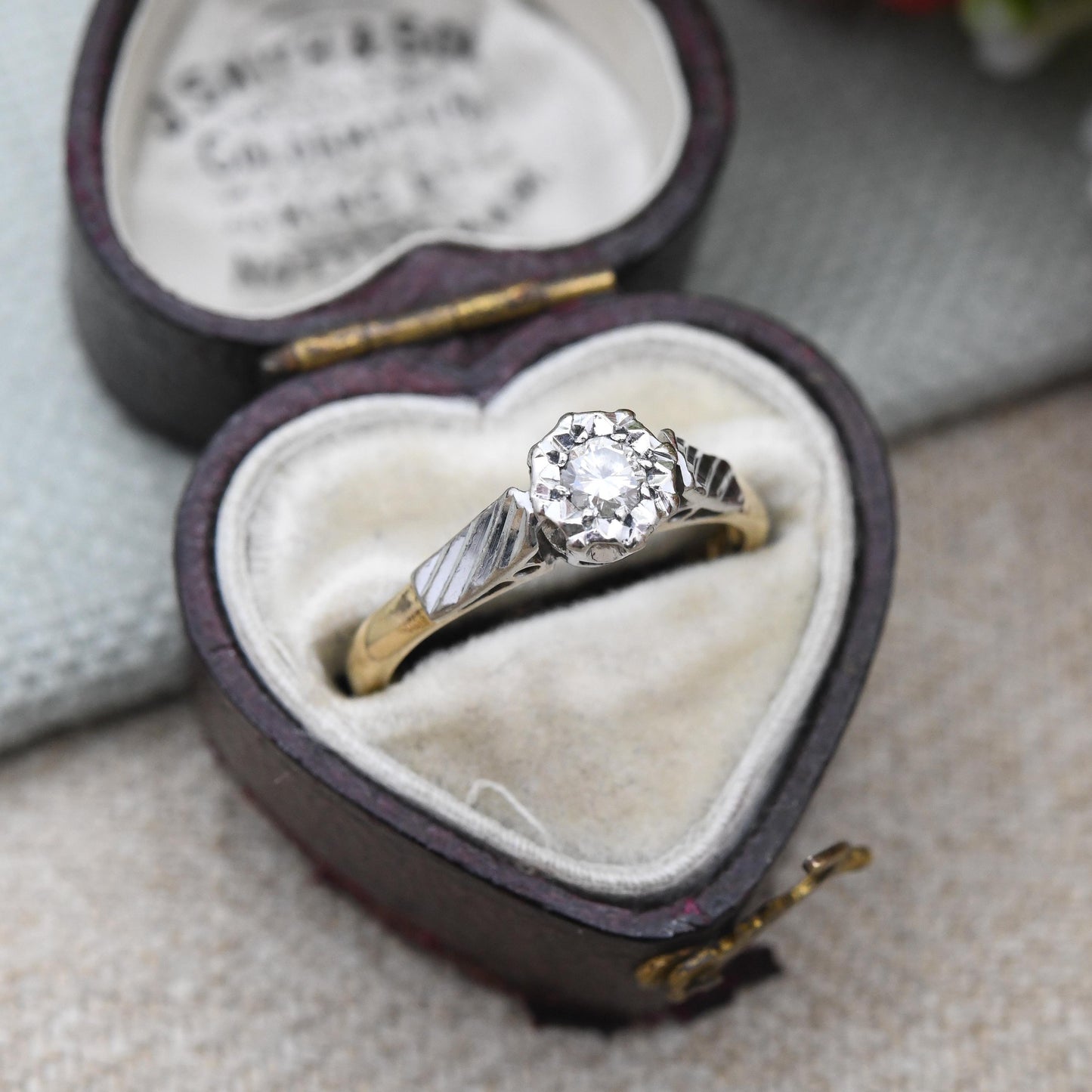 Vintage 18ct Gold Diamond Solitaire Ring 1970 White Illusion Setting - Two Tone Cathedral Set Engagement Ring | UK Size - K US Size - 5 1/4