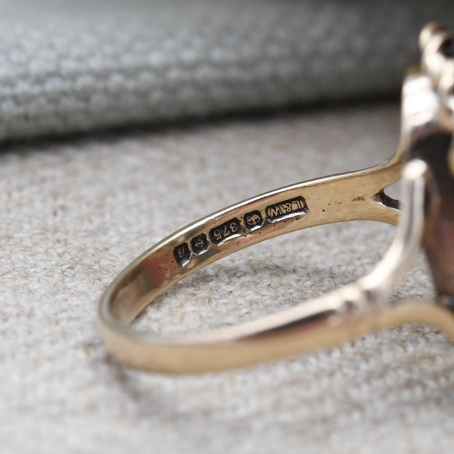 Vintage 9ct Gold Ring Smoky Quartz Statement Ring 1976 Lister and Wright L&W - Mid-Century Large Gemstone | UK Size - N 1/2 | US Size - 7