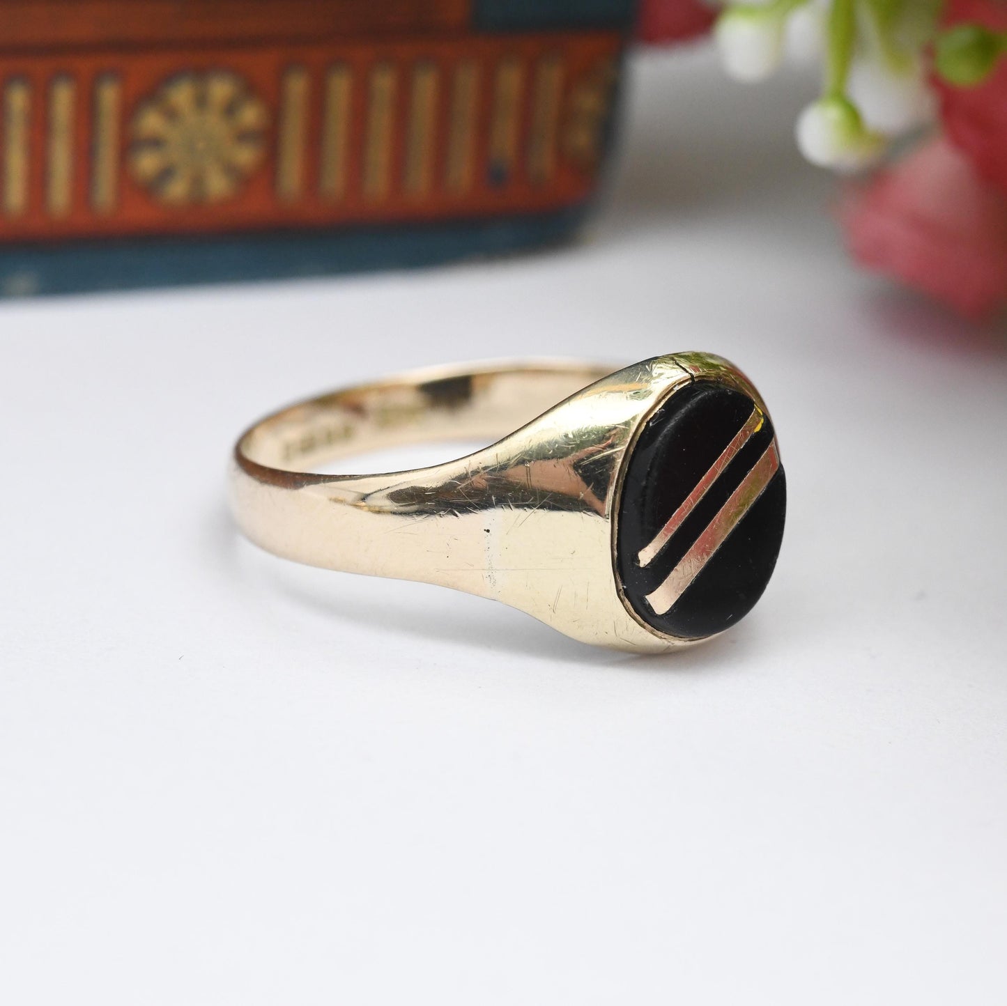Vintage 9ct Gold Onyx Signet Ring 1990 with Double Gold Stripes - Mid-Century Unisex Jewellery Gift for Him | UK Size - U | US Size - 10