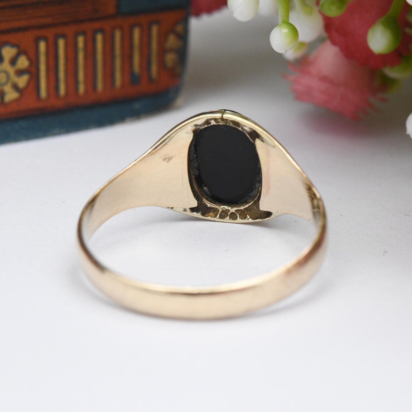 Vintage 9ct Gold Onyx Signet Ring 1990 with Double Gold Stripes - Mid-Century Unisex Jewellery Gift for Him | UK Size - U | US Size - 10