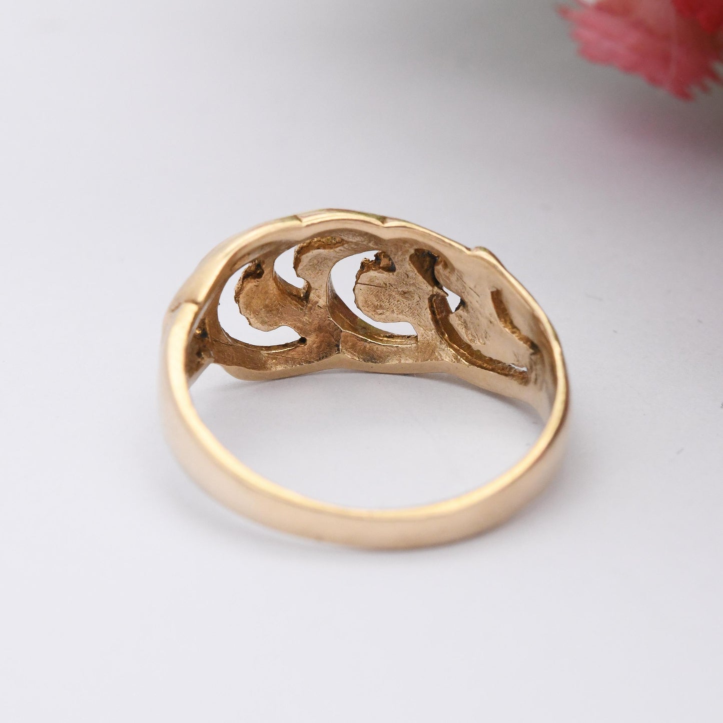 Vintage 9ct Gold Ring with Open Waves Design 1985 - Openwork Stylised Ring | Modernist Figural Shapes | UK Size - M 1/2 | US Size - 6 1/2