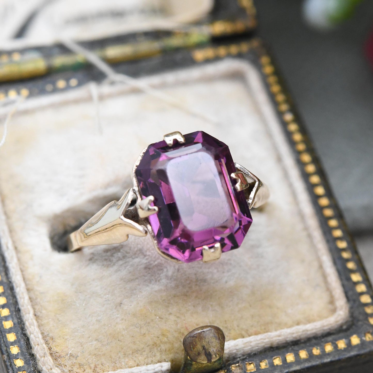 Antique Art Deco 9ct Gold Ring with Purple Paste Stone - Large Rectangle Colourful Glass Stone Pretty Gift | UK Size - J | US Size - 4 3/4