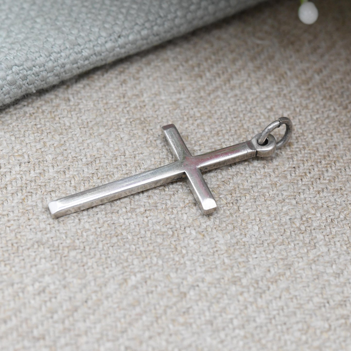 Vintage Sterling Silver Cross Pendant - Minimalist Mid-Century Plain Design | Sweet Gift for Baptism Christening