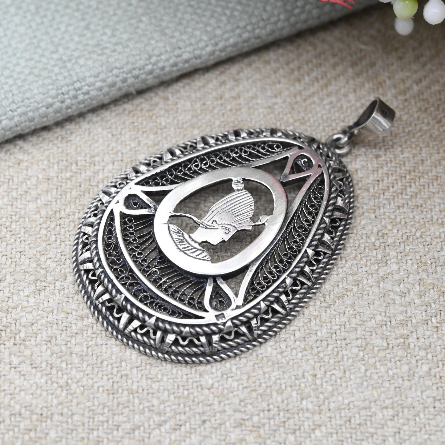 Vintage Egyptian Silver Pharaoh Pendant with Open Cut Out Design - Large Ancient Egypt Souvenir Symbol Jewellery | Egyptian Revival Pendant